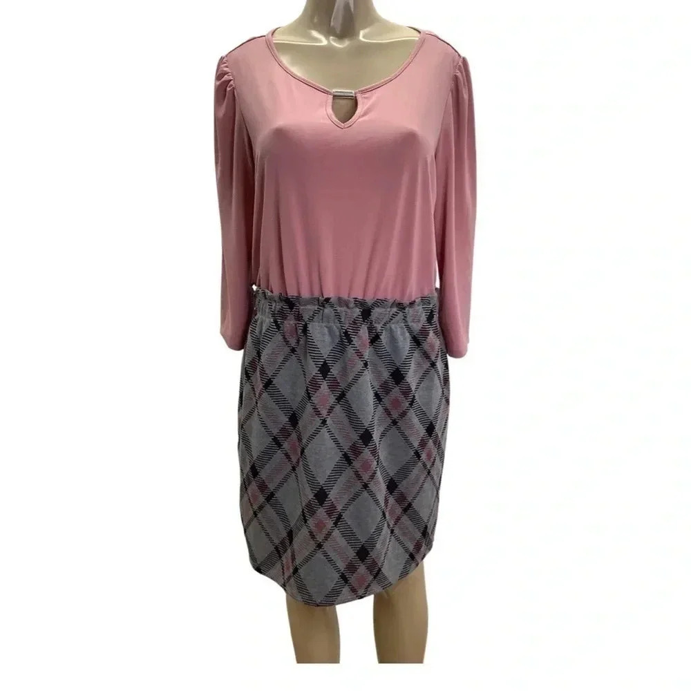 Adrienne Vittadini Size Large Mauve & Checkered Waist Tie Dress. New With Tags
